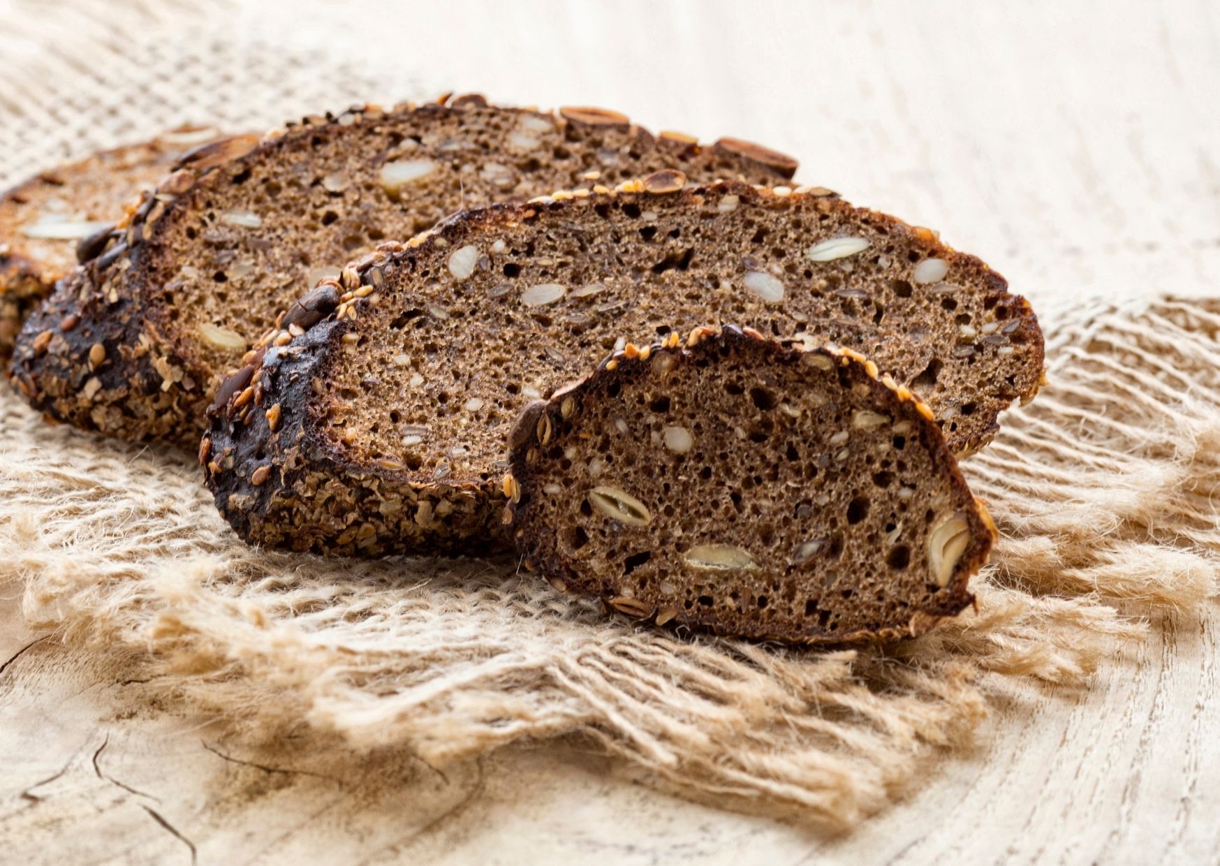 Pan de centeno con pasas