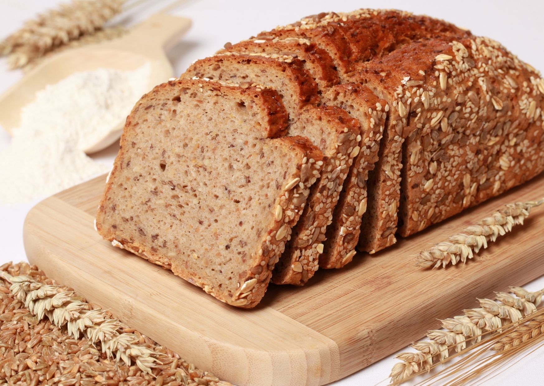 Pan integral con salvado de trigo solo y con sabor a zapallo, cebolla y ajos