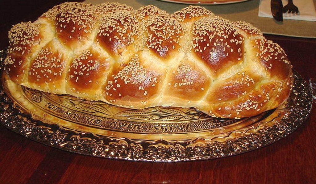Pan casero trenzado de Año Nuevo judío