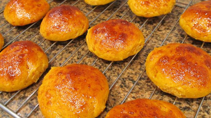 Bollos de leche con calabaza