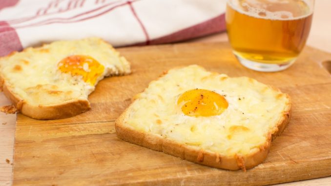 Tostadas con huevo y queso 1